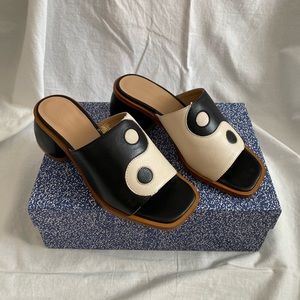 Paloma wool Yin-Yang leather sandals